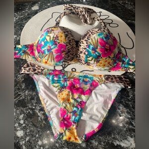 NWOT or like new VS swim vintage bombshell discontinued gorgeous 34D/M set